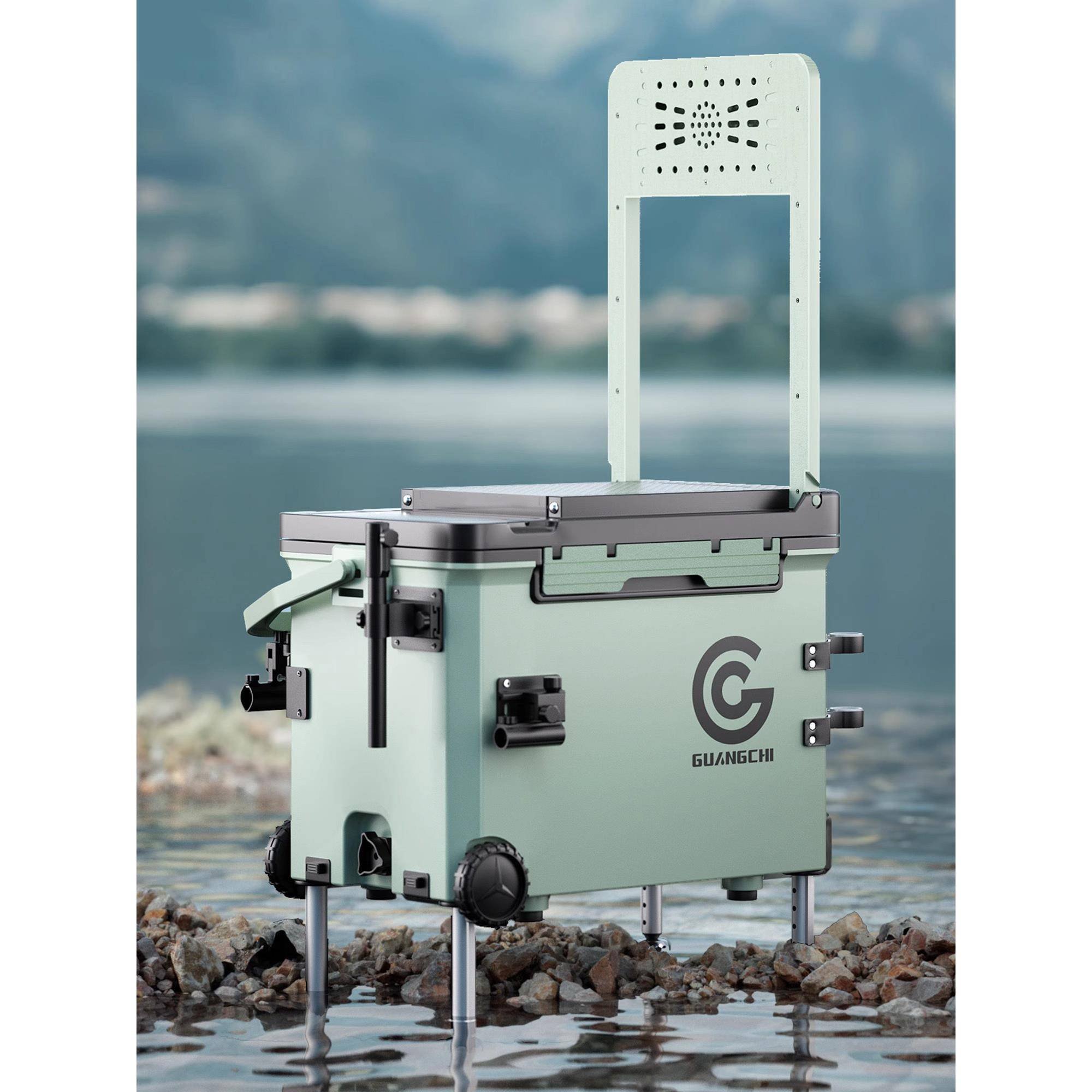 German fishing tanks full of 26 litres of small, lightweight multi-purpose 2024 fishing drums equipped with fishing tanks